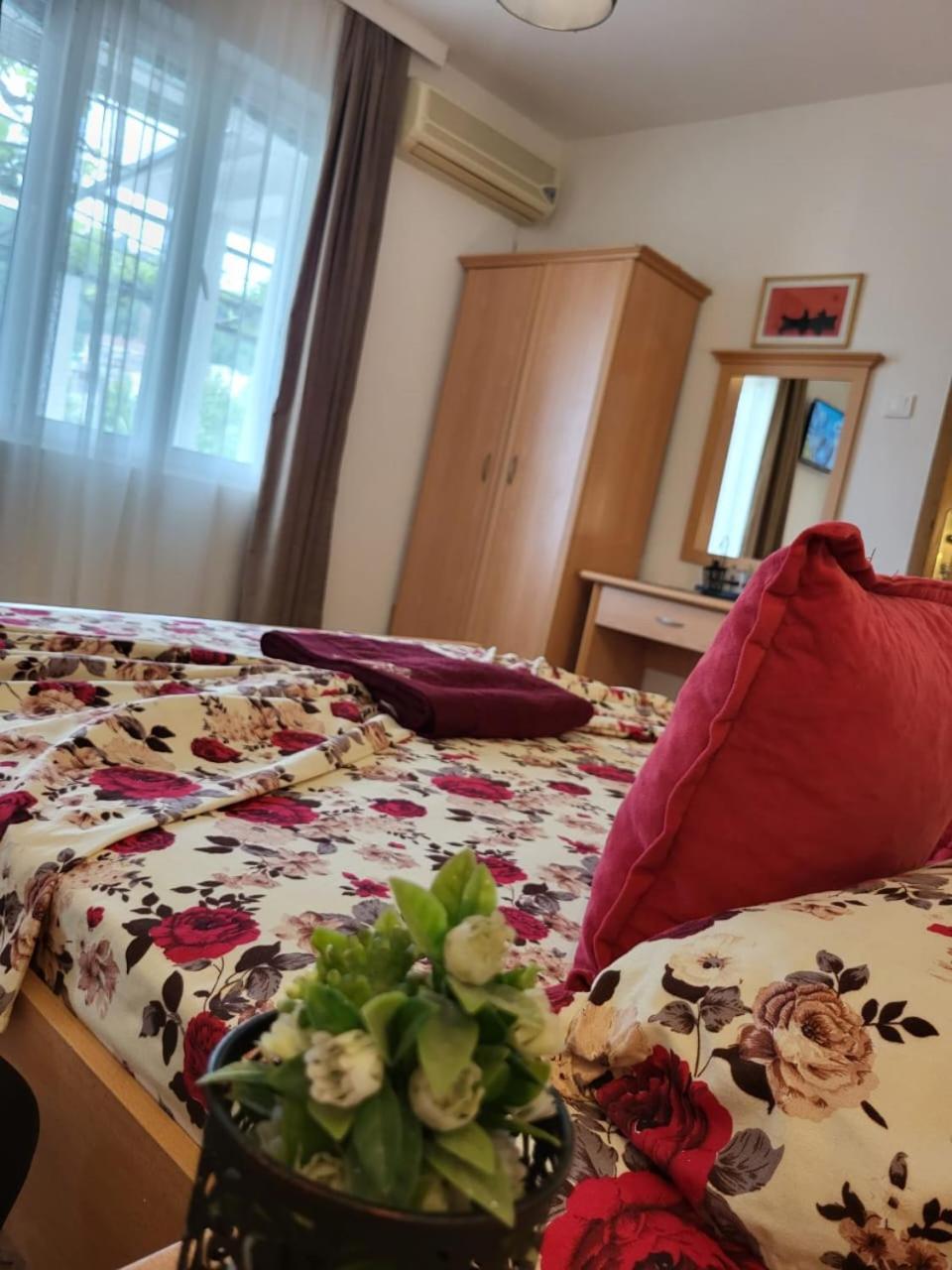 Apartments Ardoni Ούλτσιν Εξωτερικό φωτογραφία